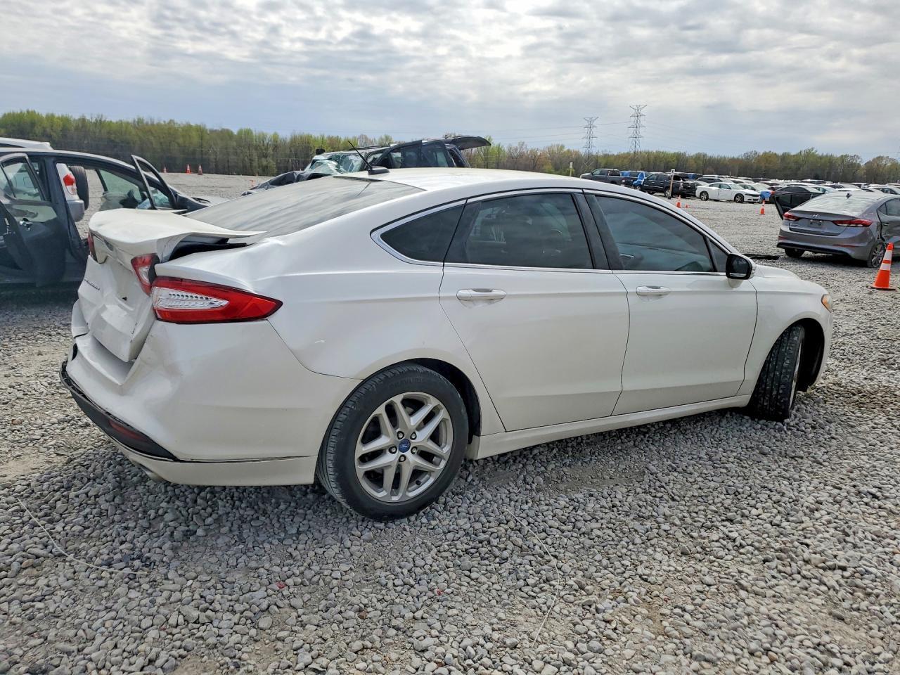 2013 Ford Fusion Se - zdjęcie 3