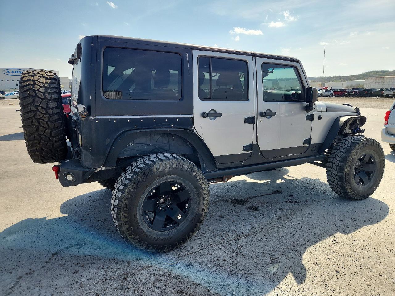 2014 Jeep Wrangler Unlimited Sport - zdjęcie 3