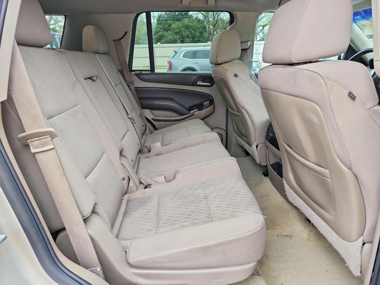 2015 Chevrolet Tahoe C1500 Ls - zdjęcie 11