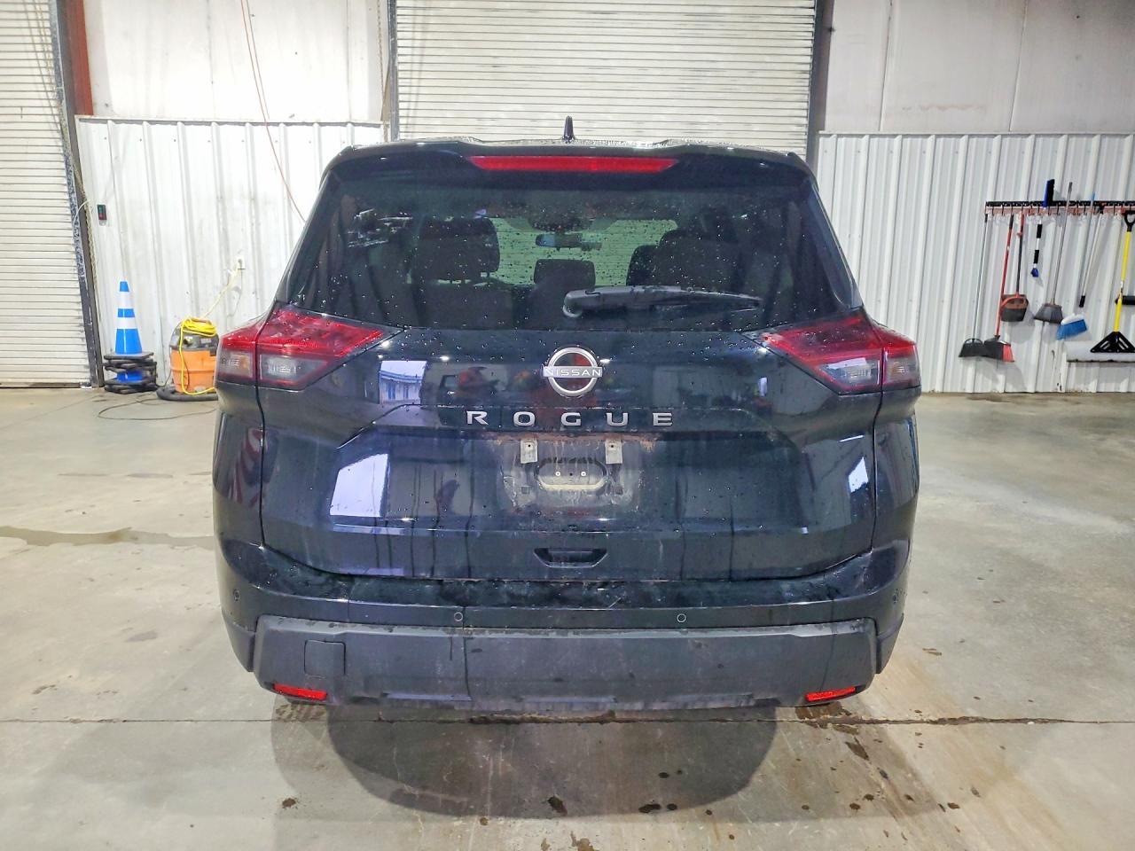 2025 Nissan Rogue Sv - zdjęcie 6