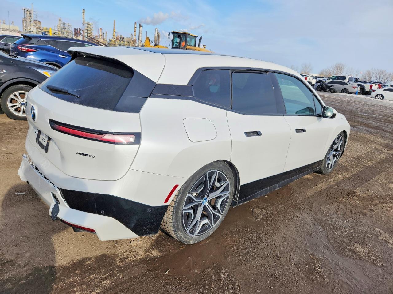 2022 BMW Ix xDrive50 - zdjęcie 3