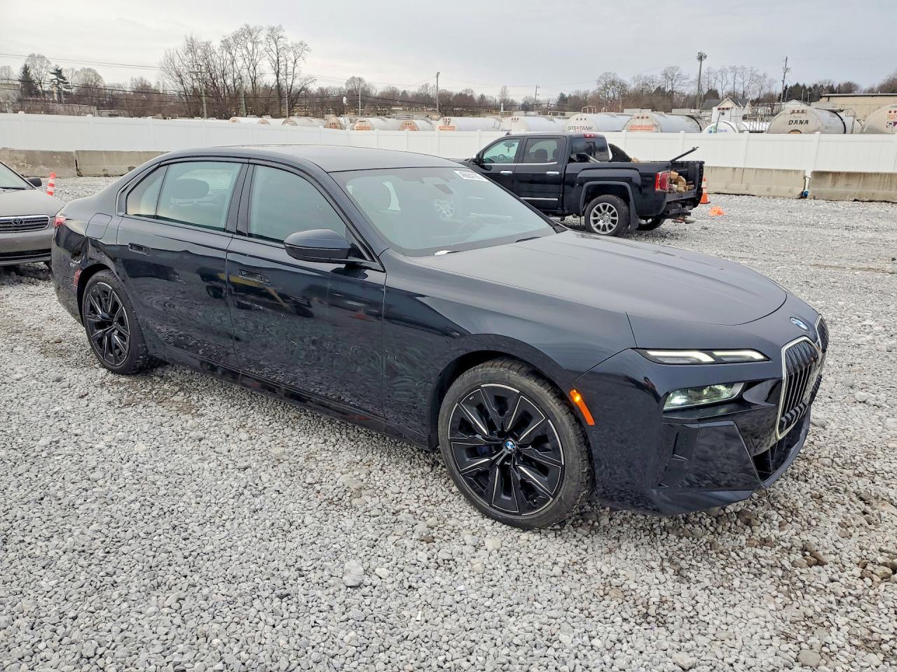 2023 BMW 760 Xi - zdjęcie 4