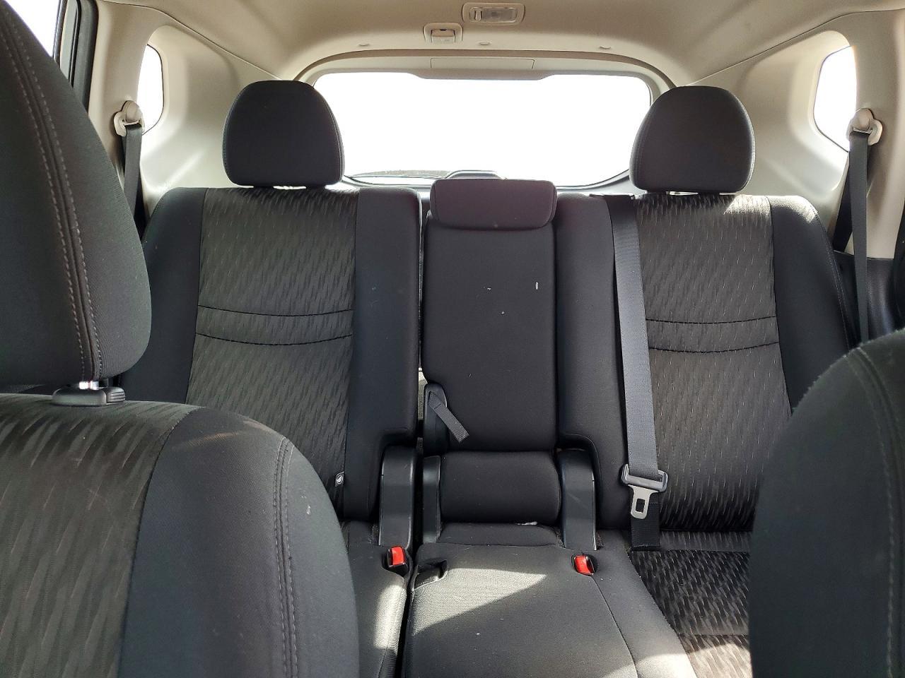 2018 Nissan Rogue S - zdjęcie 10