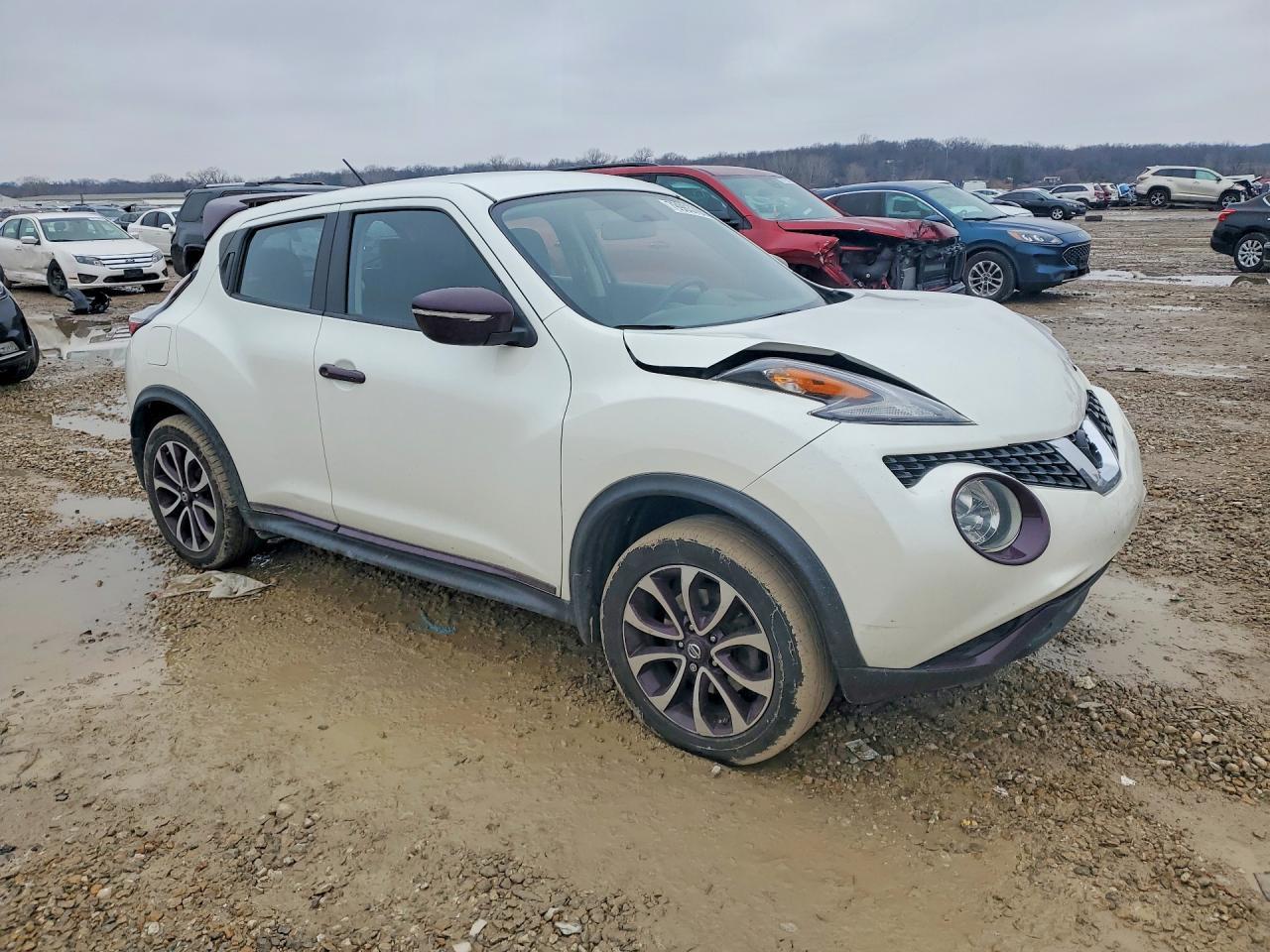 2015 Nissan Juke S - zdjęcie 4