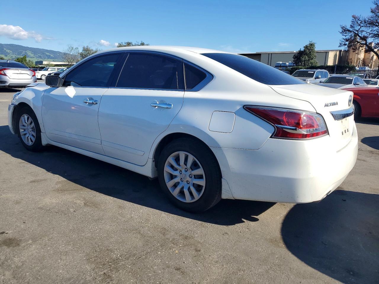 2014 Nissan Altima 2.5 S - zdjęcie 2