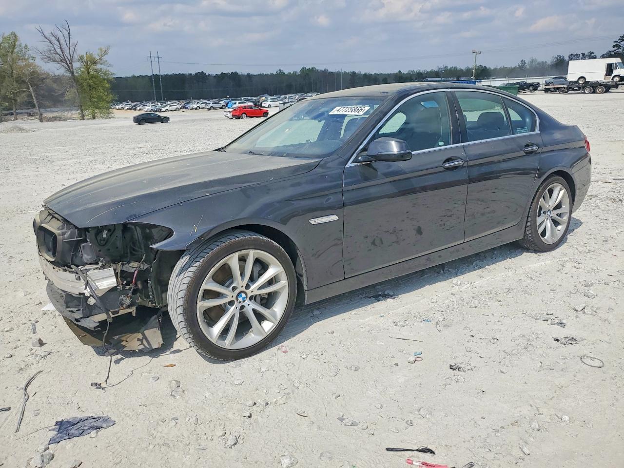 2015 BMW Seria 5 535i - zdjęcie główne