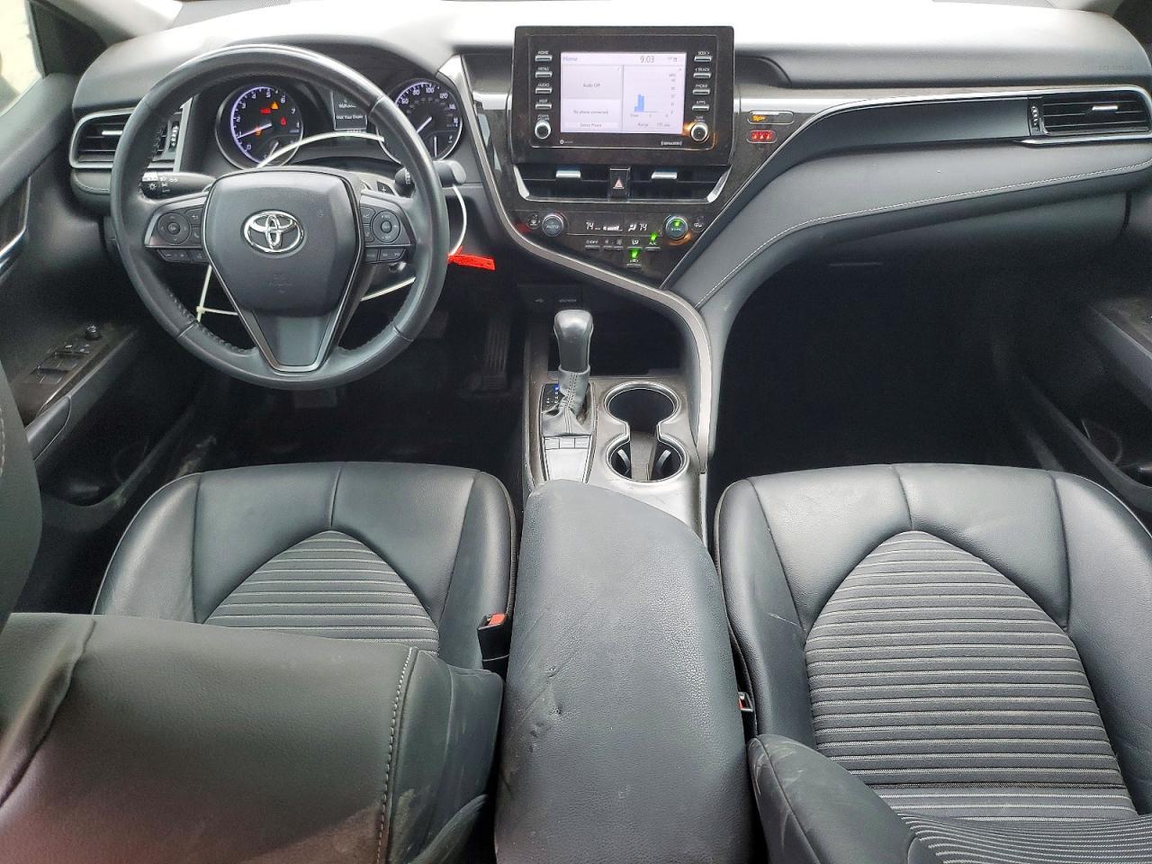 2022 Toyota Camry Se - zdjęcie 8