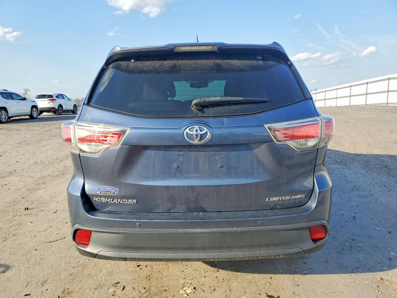 2015 Toyota Highlander Base - zdjęcie 6