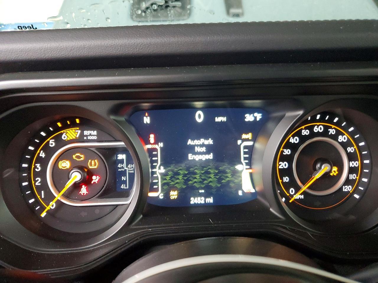 2025 Jeep Wrangler Rubicon - zdjęcie 9