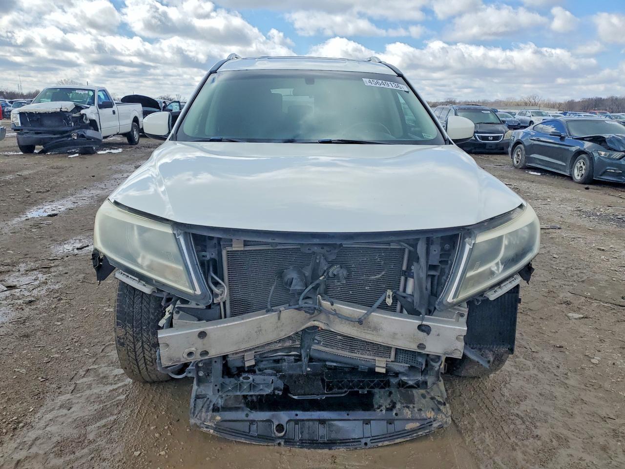 2014 Nissan Pathfinder Sv - zdjęcie 5