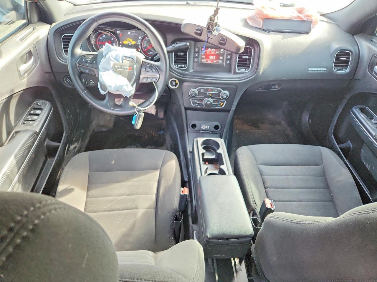 2016 Dodge Charger Police - zdjęcie 8