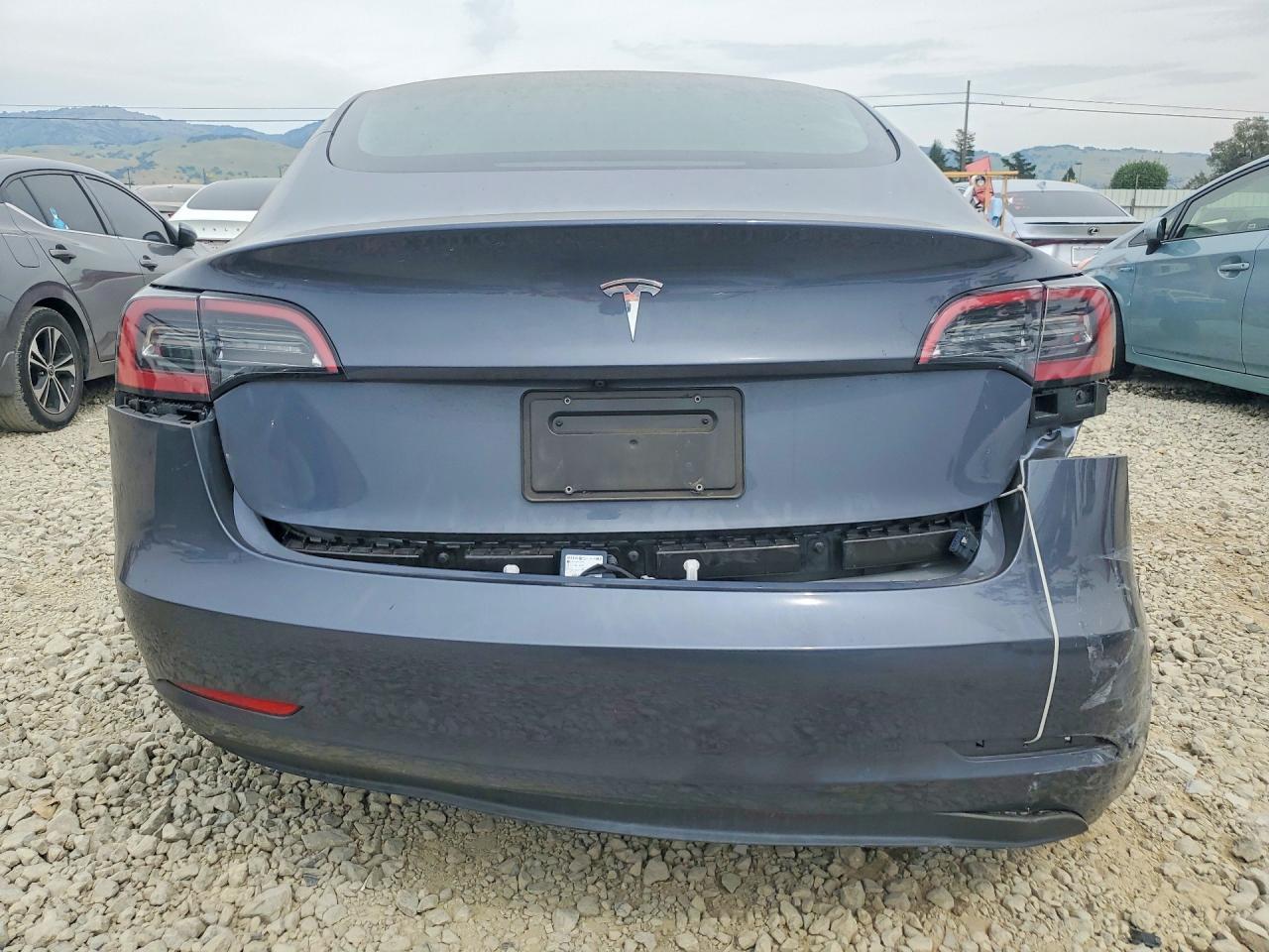 2023 Tesla Model 3 - zdjęcie 6