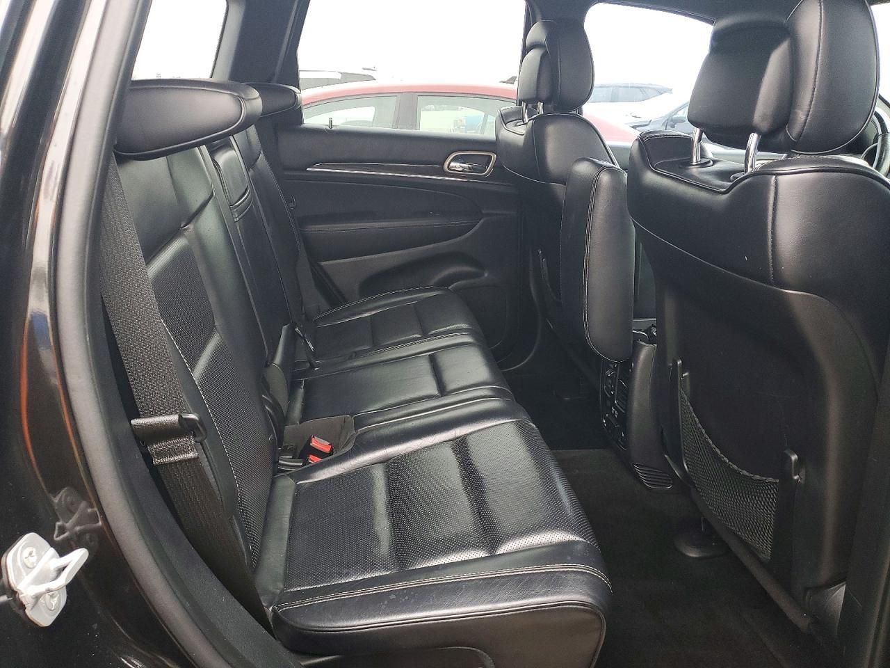 2015 Jeep Grand Cherokee Overland - zdjęcie 11