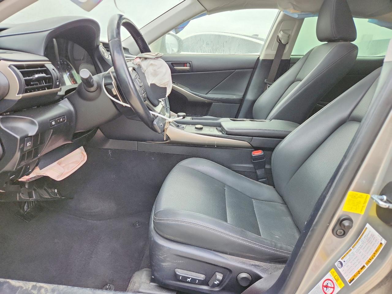 2017 Lexus Is 300 Base - zdjęcie 7