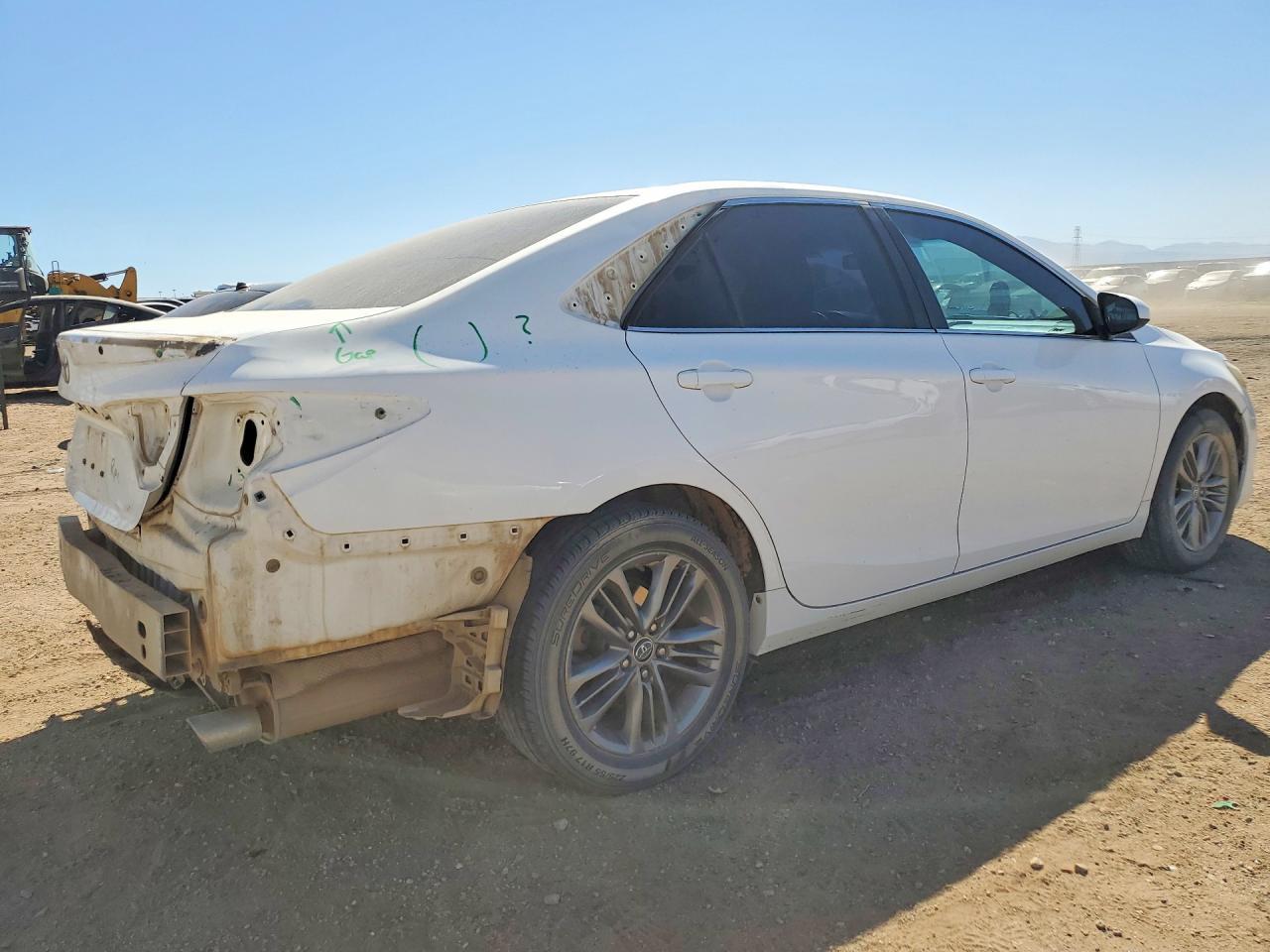 2015 Toyota Camry Se - zdjęcie 3