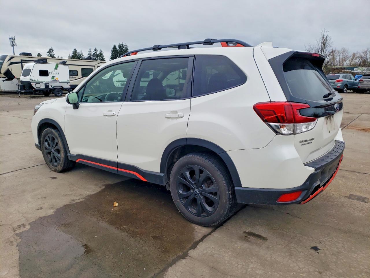 2019 Subaru Forester Sport - zdjęcie 2
