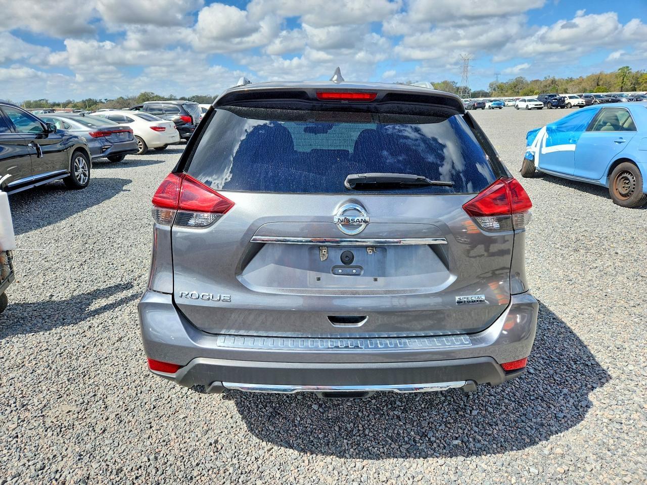 2019 Nissan Rogue S - zdjęcie 6