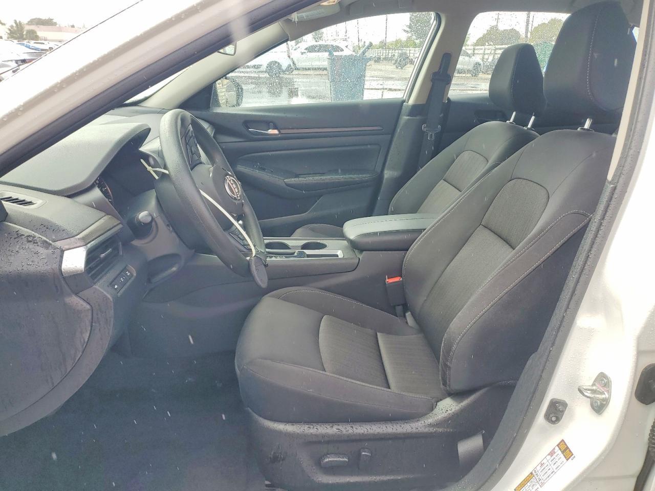 2025 Nissan Altima 2.5 Sv - zdjęcie 7