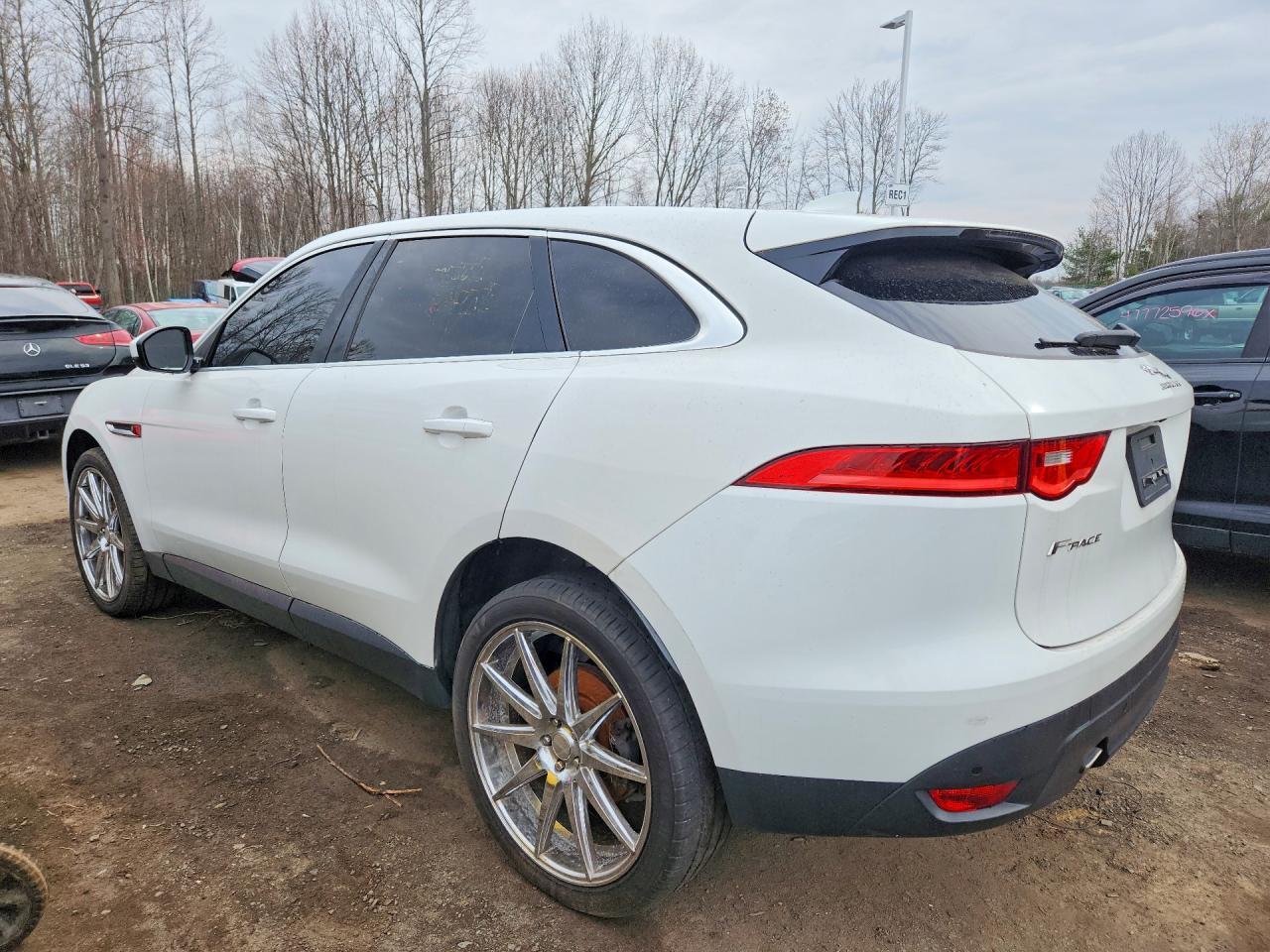 2019 Jaguar F-Pace - zdjęcie 2