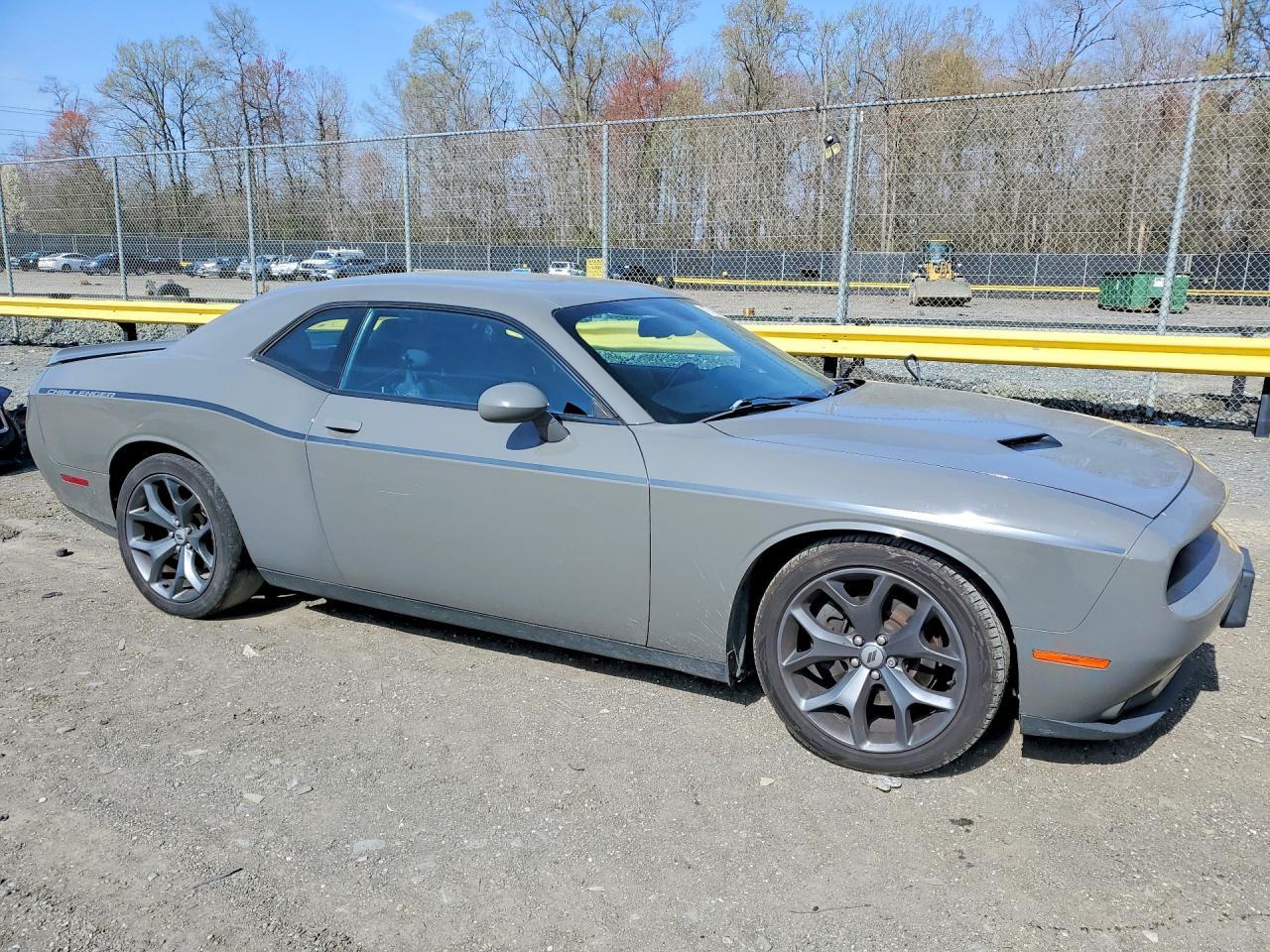 2018 Dodge Challenger Sxt - zdjęcie 4