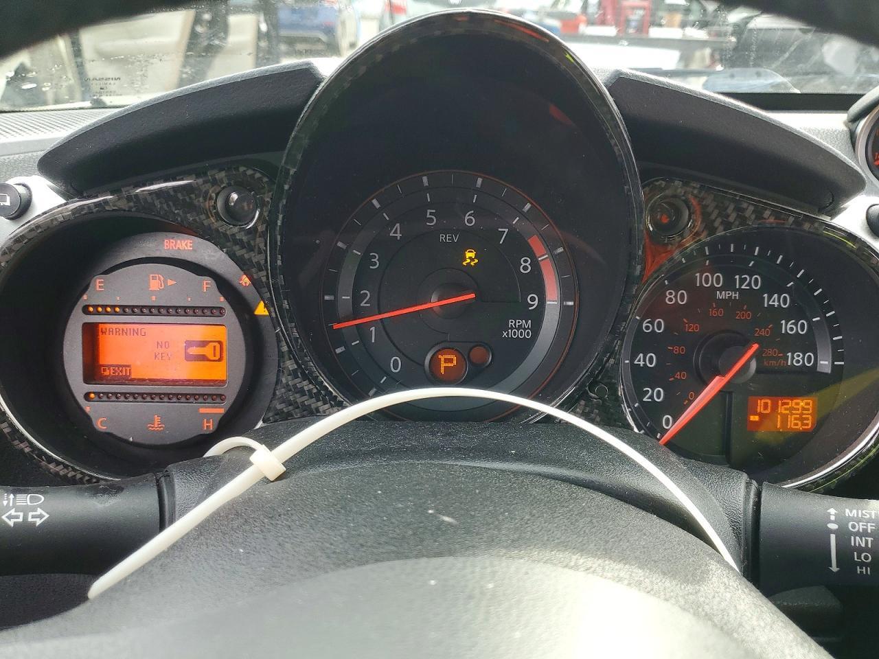 2015 Nissan 370Z Base - zdjęcie 9