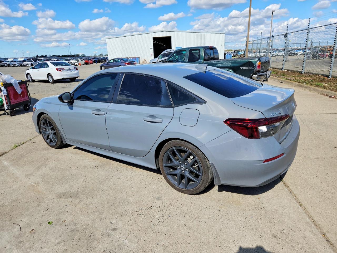 2025 Honda Civic Sport - zdjęcie 2