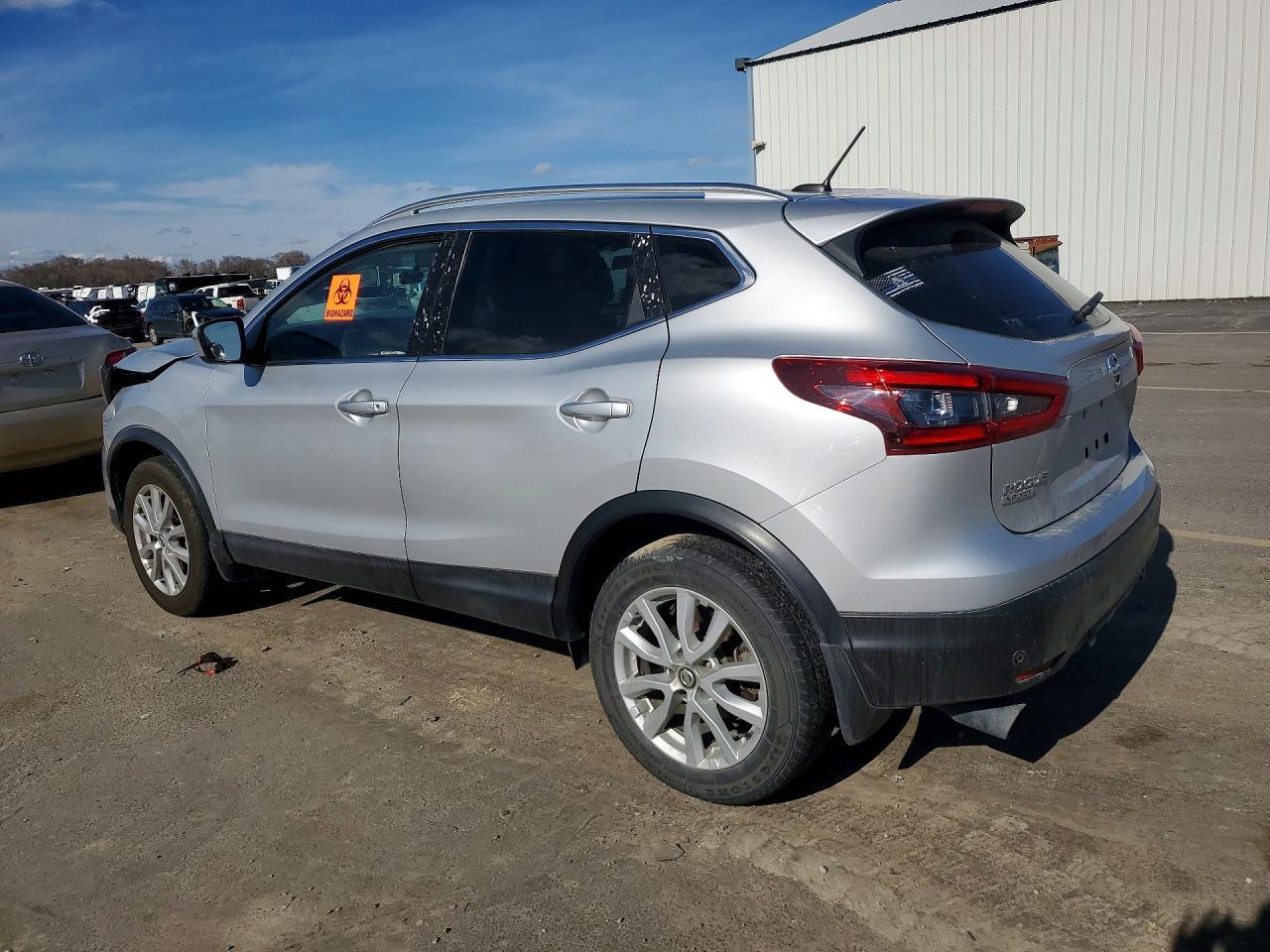 2020 Nissan Rogue Sport Sv - zdjęcie 2