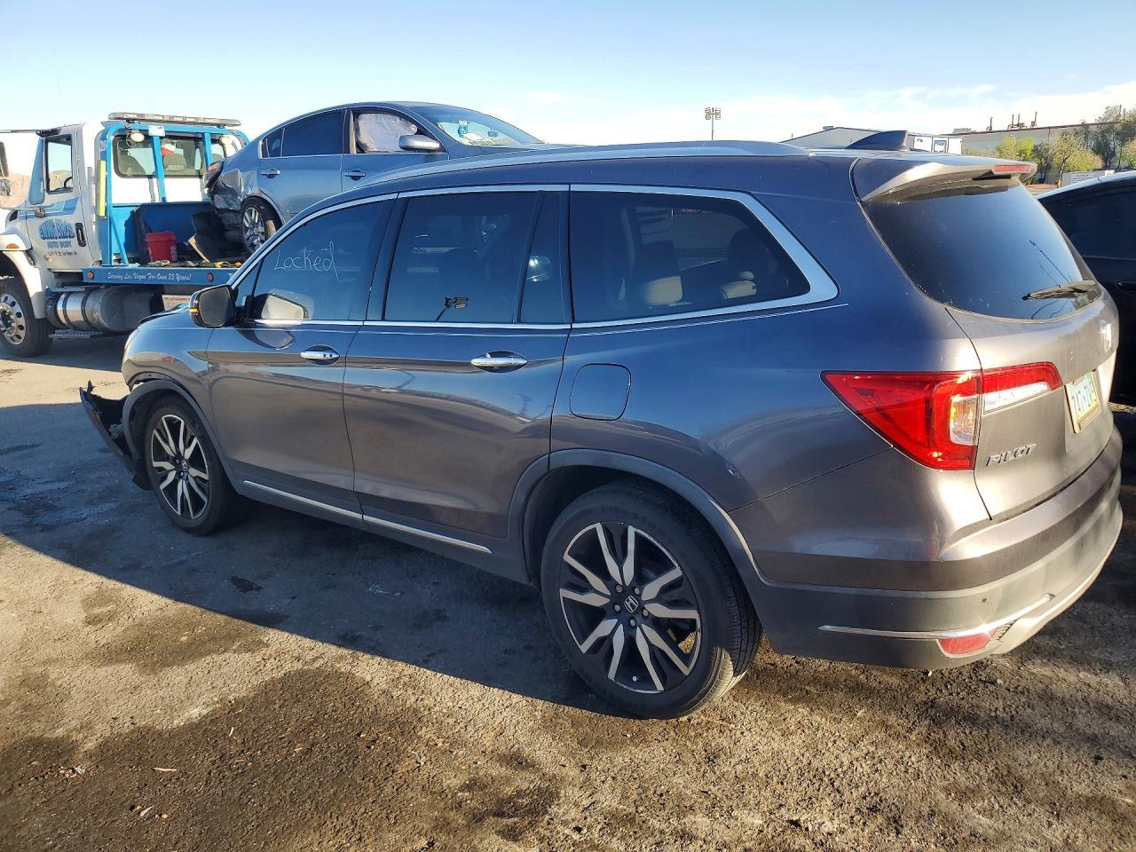 2019 Honda Pilot Touring - zdjęcie 2