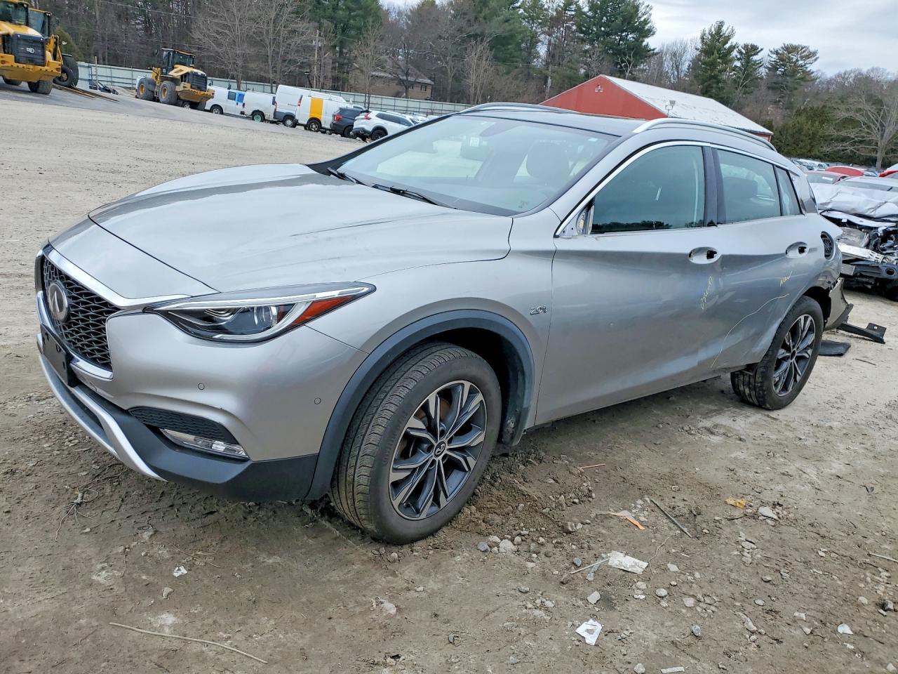 2018 Infiniti Qx30 Essential - zdjęcie główne