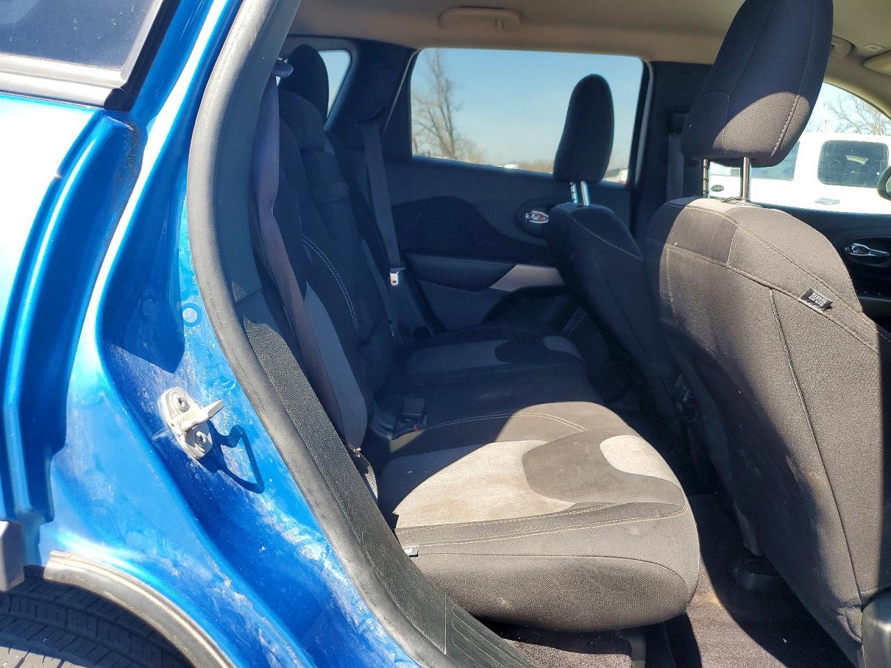 2018 Jeep Cherokee Latitude - zdjęcie 11