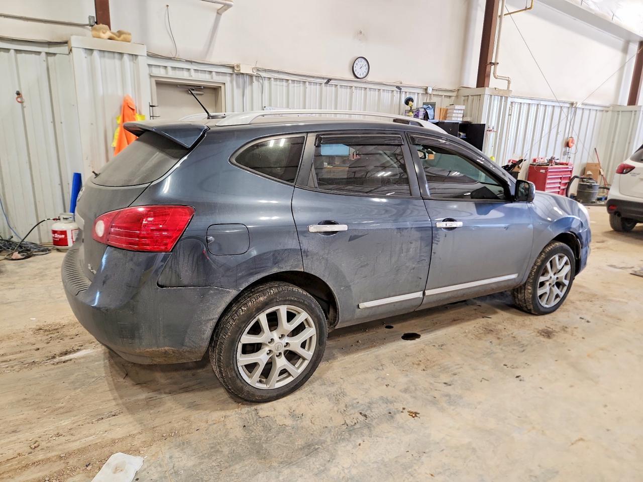 2013 Nissan Rogue S - zdjęcie 3