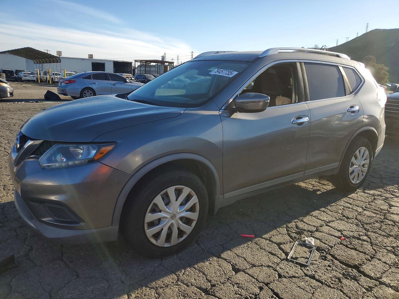 2016 Nissan Rogue S - zdjęcie główne