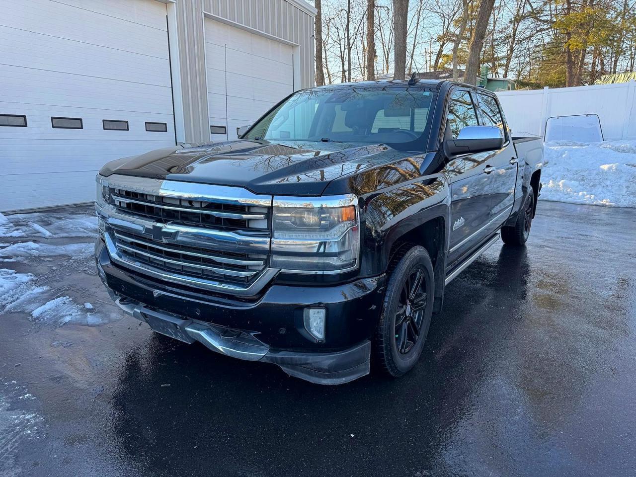 2016 Chevrolet Silverado K1500 High Country - zdjęcie główne