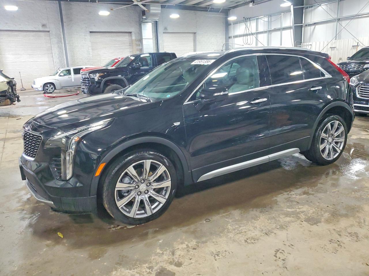 2023 Cadillac Xt4 Premium Luxury - zdjęcie główne