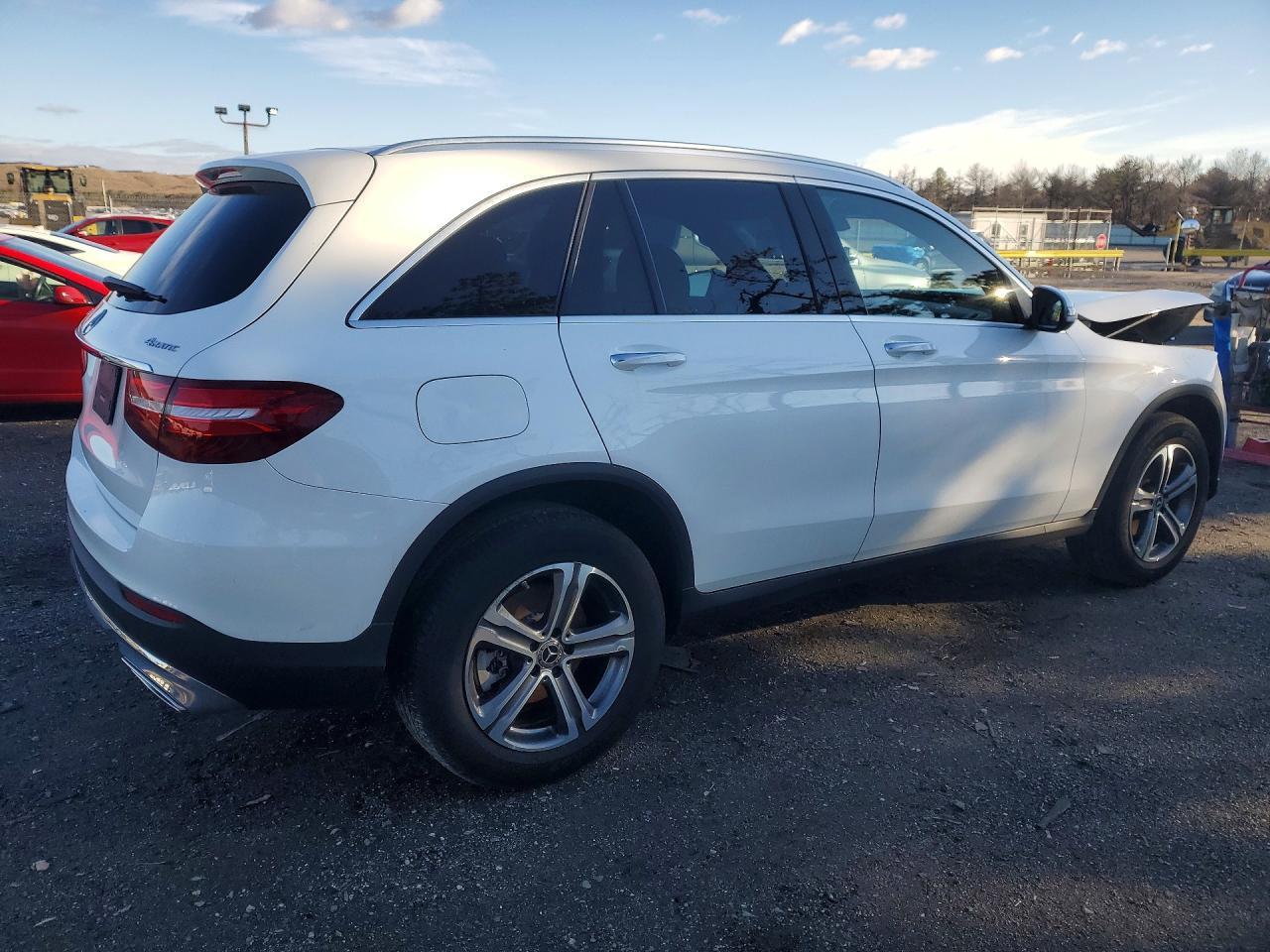2019 Mercedes-Benz Glc 300 4Matic - zdjęcie 3