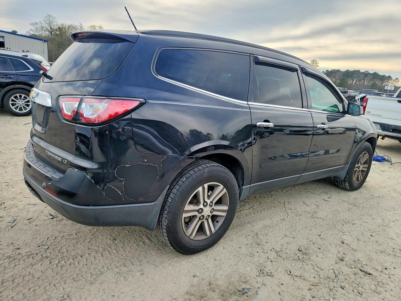 2015 Chevrolet Traverse Lt - zdjęcie 3