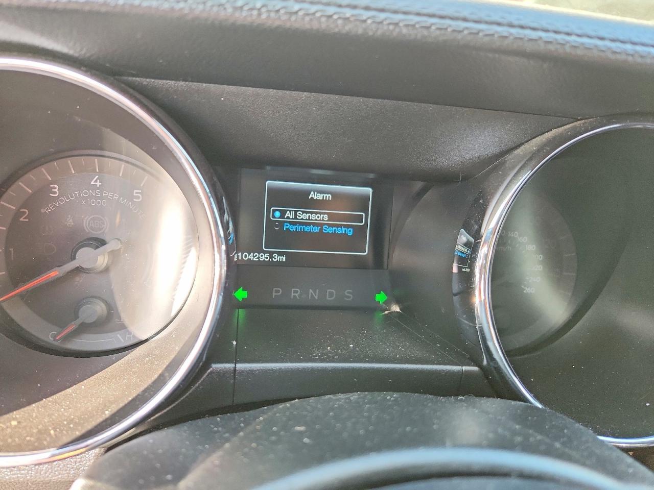 2015 Ford Mustang - zdjęcie 9