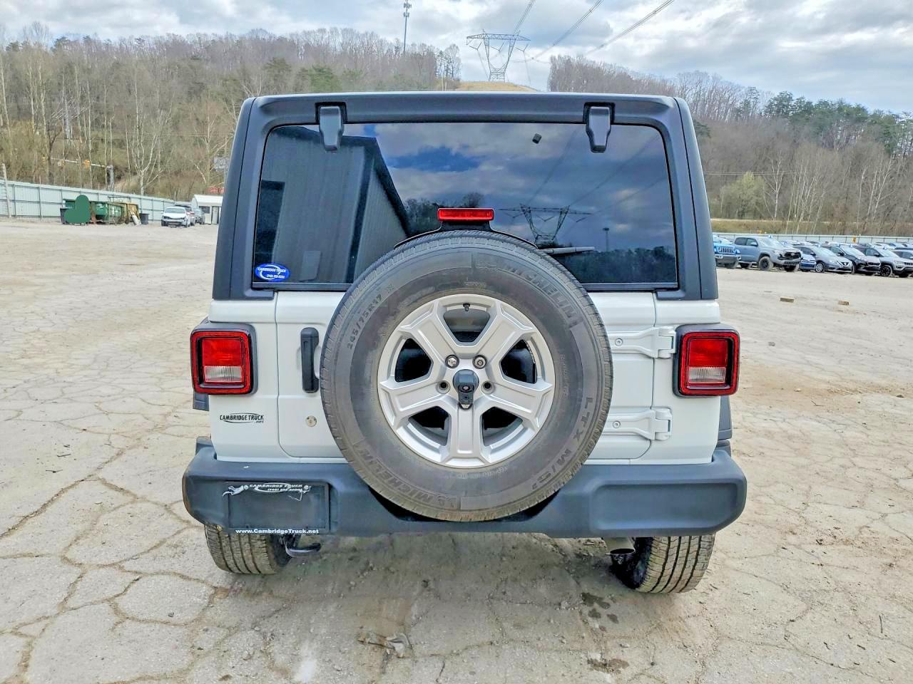 2019 Jeep Wrangler Unlimited Sport - zdjęcie 6