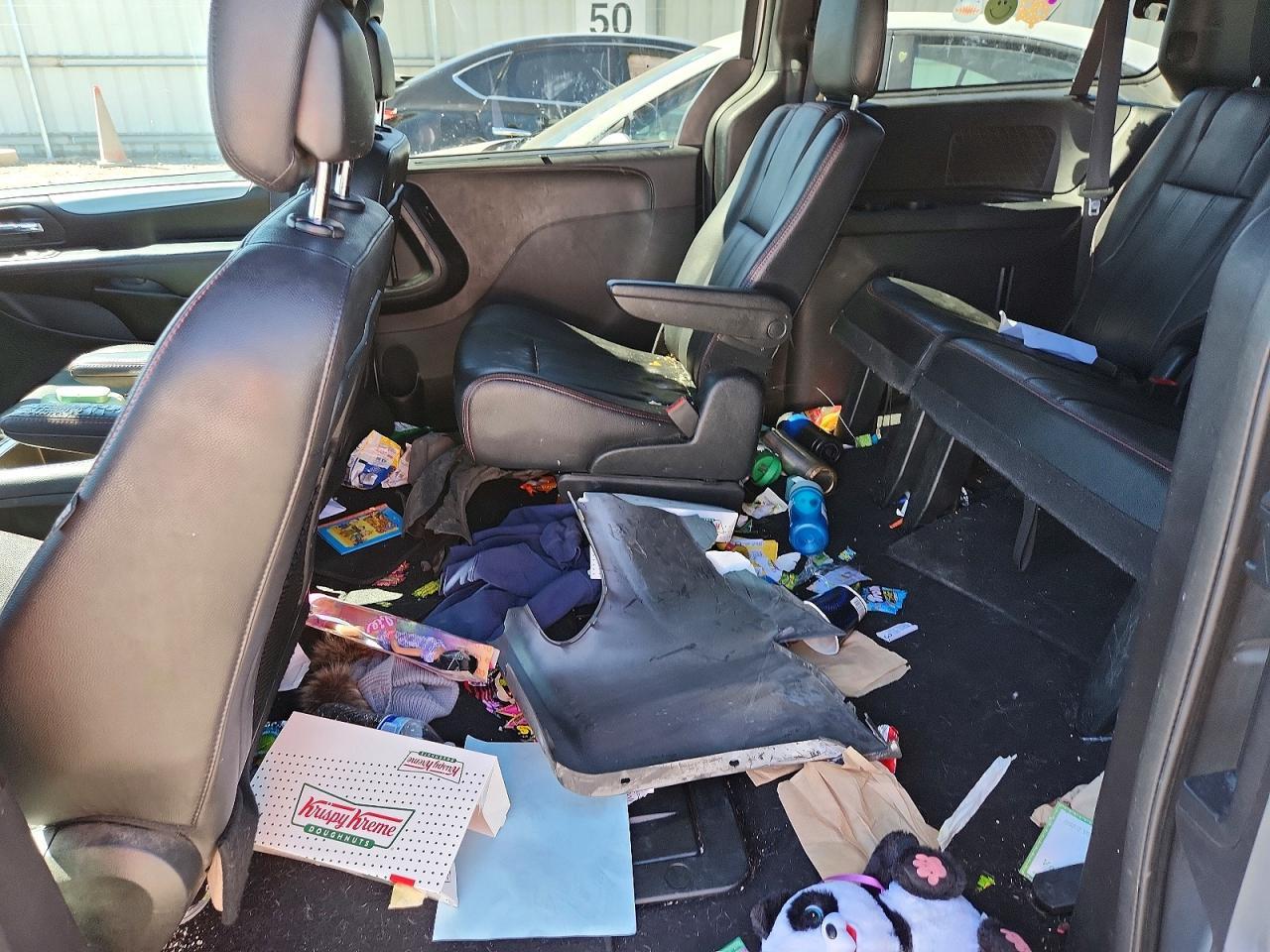 2019 Dodge Grand Caravan Gt - zdjęcie 13
