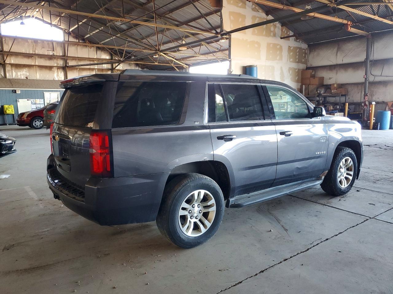2016 Chevrolet Tahoe K1500 Lt - zdjęcie 3