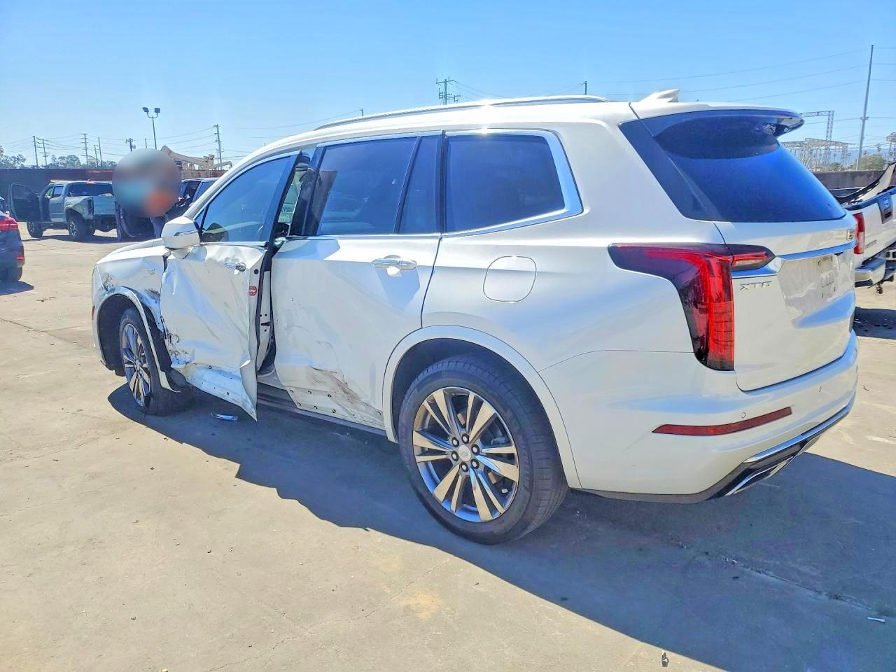 2022 Cadillac Xt6 Premium Luxury - zdjęcie 2