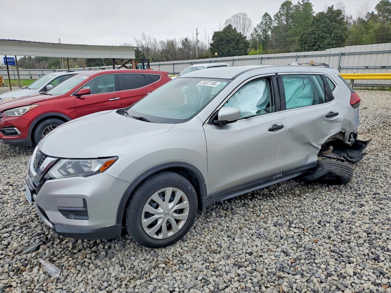 2020 Nissan Rogue S - zdjęcie główne