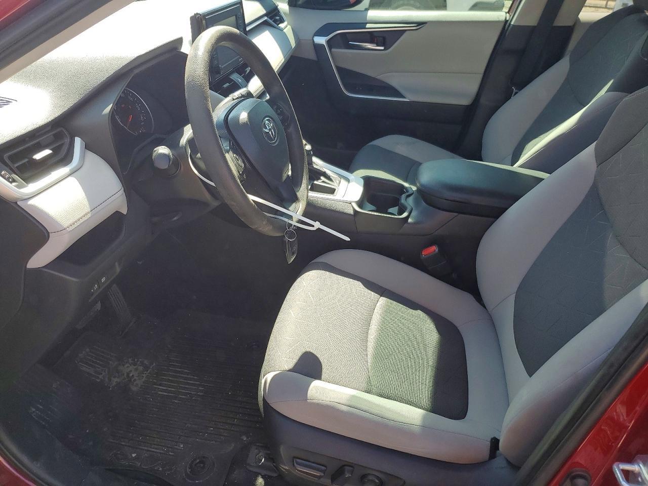 2020 Toyota Rav4 Xle - zdjęcie 7