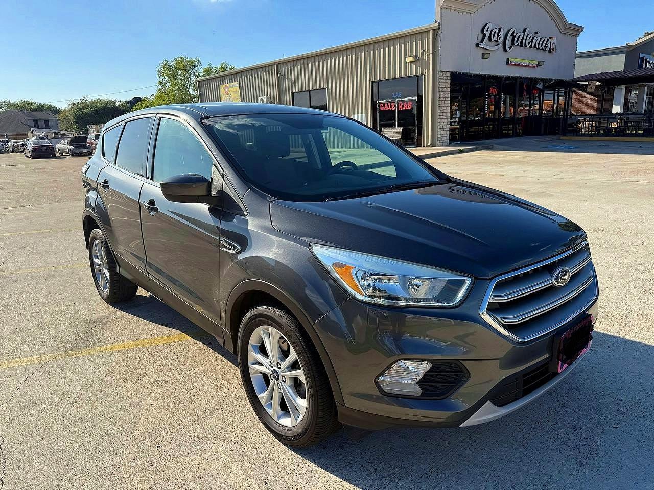 2017 Ford Escape Se - zdjęcie główne
