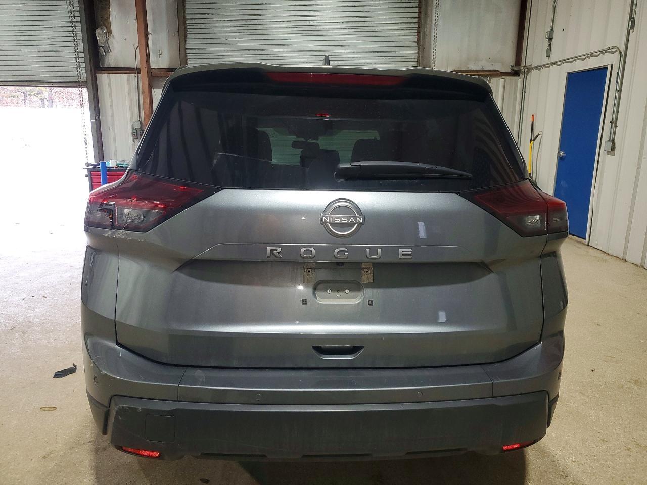 2025 Nissan Rogue Sv - zdjęcie 6