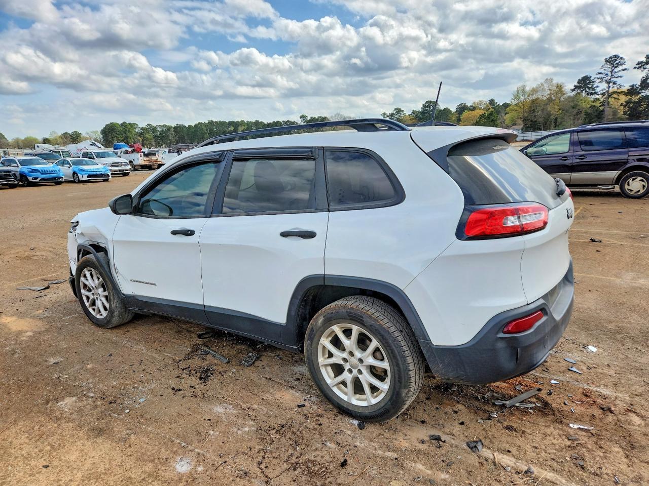 2016 Jeep Cherokee Sport - zdjęcie 2