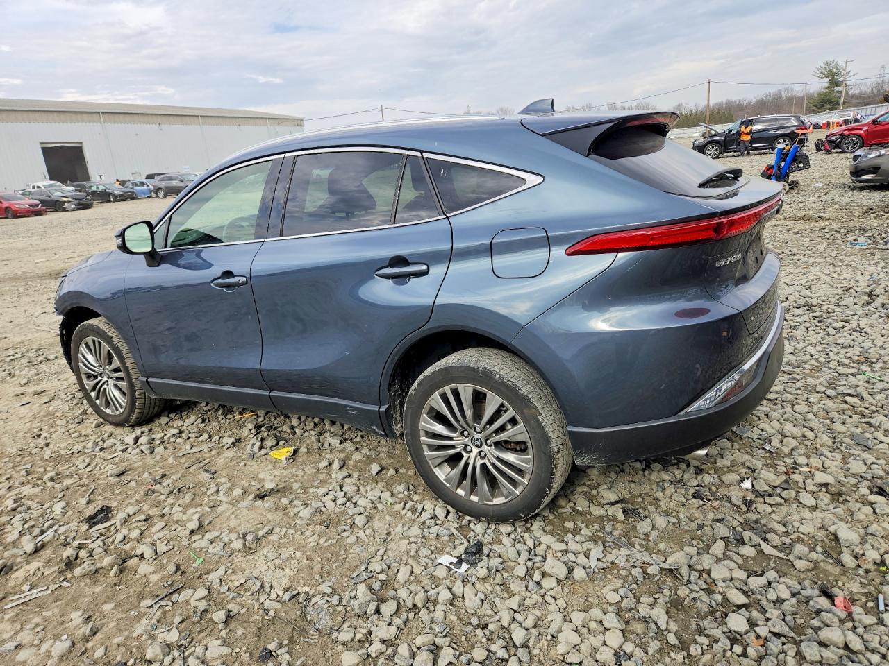 2022 Toyota Venza Xle - zdjęcie 2