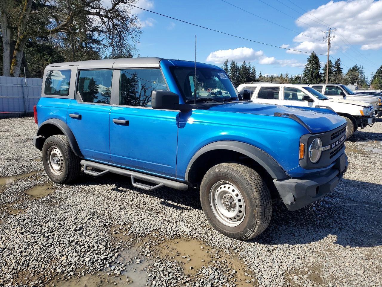 2022 Ford Bronco Base - zdjęcie 4