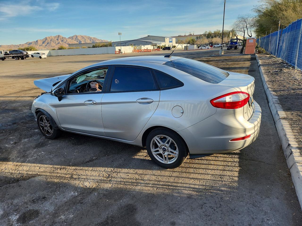 2017 Ford Fiesta Se - zdjęcie 2