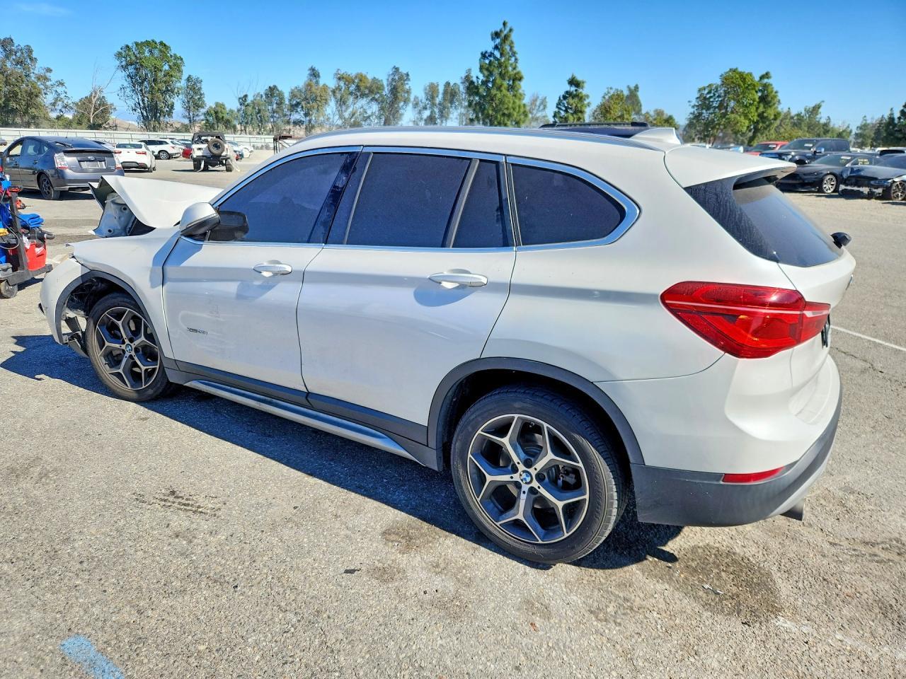 2016 BMW X1 xDrive28I - zdjęcie 2